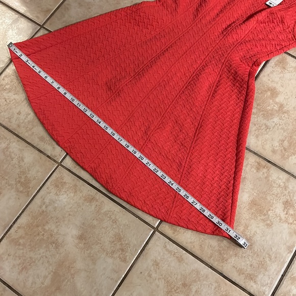 The Limited NWT XS Salmon Colored Sleeveless Fitted Textured Tank Dress - Picture 9 of 10